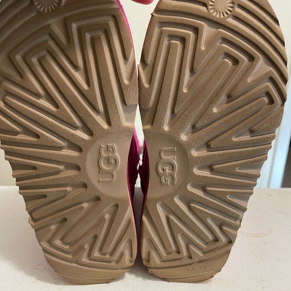 CLASSIC II BOOT in ROCK ROSE- EXCELLENT CONDITION! - Picture 2 of 4